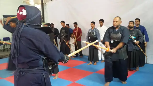Kihon drills: stepping in to strike